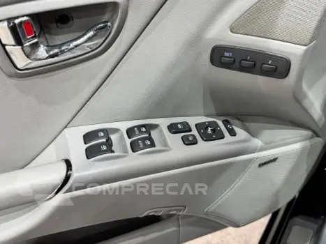 AZERA - 3.3 MPFI GLS SEDAN V6 24V 4P AUTOMÁTICO