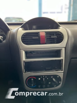 CORSA 1.4 MPFI Premium Sedan 8V