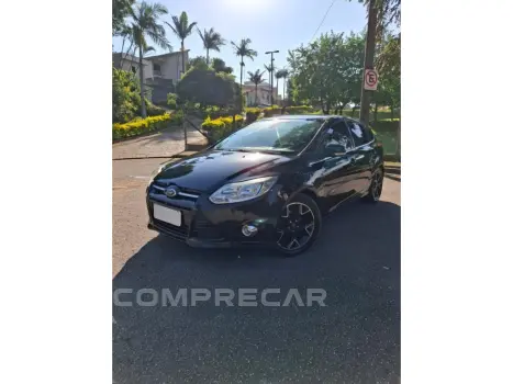 FORD FOCUS 2.0 TITANIUM PLUS HATCH 16V FLEX 4P AUTO 4 portas