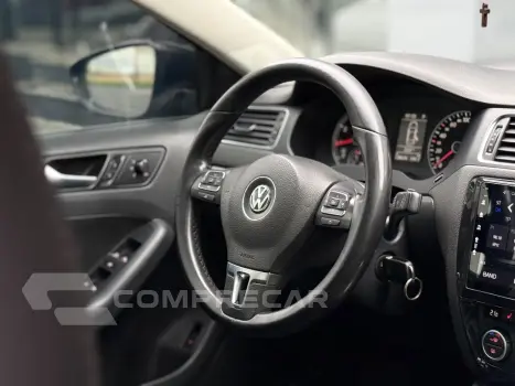 JETTA Highline 2.0 TSI 16V 4p Tiptronic