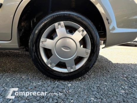 FIESTA 1.6 MPI Trend Sedan 8V