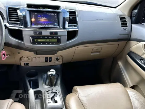 HILUX SW4 3.0 SRV 4X4 16V TURBO INTERCOOLER DIESEL 4P AUTOMÁ