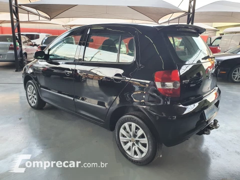 Volkswagen FOX 1.6 MI 8V 4 portas