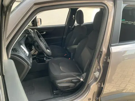 Renegade Sport 1.8 4x2 Flex 16V Aut.