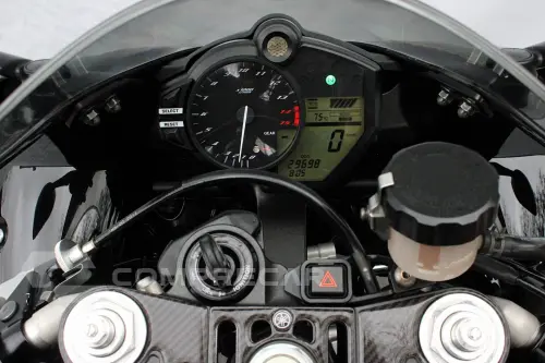 YAMAHA YZF R1