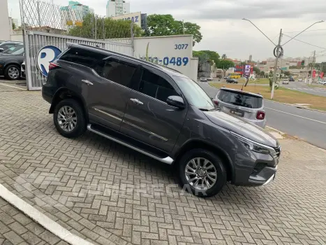 Hilux SW4 SRX 4x4 2.8 TDI 16V Dies. Aut.