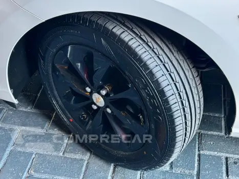 ONIX 1.0 Turbo Plus LTZ