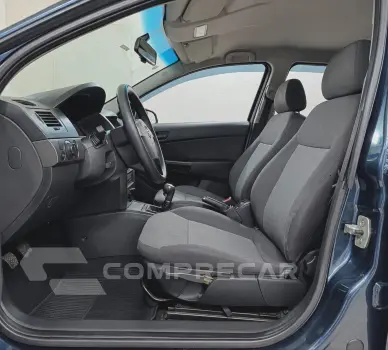 VECTRA 2.0 MPFI Expression 8V