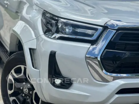 HILUX 2.8 D-4D TURBO DIESEL CD SRX PLUS 4X4 AUTOMÁTICO