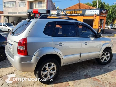 Hyundai TUCSON - 2.0 MPFI GLS 16V 143CV 2WD 4P AUTOMÁTICO 4 portas