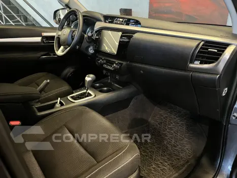 Hilux Caminhonete 2.8 16V 4P SR 4X4 DIESEL CABINE DUPLA AUTO