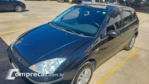 FORD FOCUS 1.6 GL 8V 4 portas