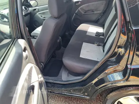 FIESTA 1.6 MPI Hatch 8V