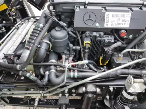 Accelo 1017 + Carroceria - Chassi