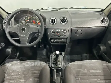 PRISMA 1.4 MPFI LT 8V FLEX 4P MANUAL