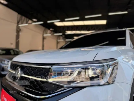 TAOS 1.4 250 TSI TOTAL FLEX HIGHLINE AUTOMÁTICO