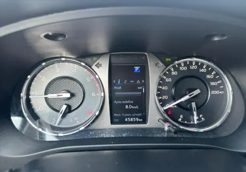 HILUX 2.8 D-4D TURBO DIESEL CD SRX 4X4 AUTOMÁTICO