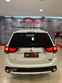 Outlander 3.0 V6 24V 4P GT 4X4 AUTOMÁTICO