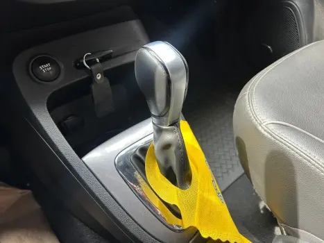 CAPTUR Intense Bose 1.6 16V Flex 5p Aut.