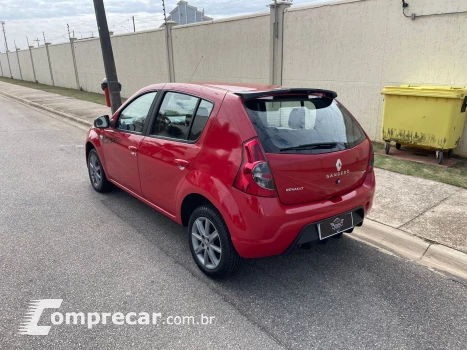 SANDERO 1.6 GT Line Limited