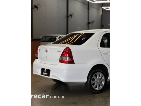 ETIOS 1.5 X PLUS SEDAN 16V FLEX 4P AUTOMÁTICO