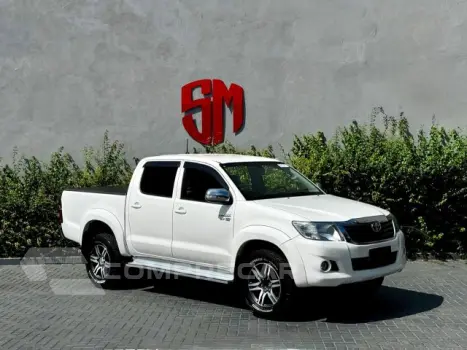 Toyota HILUX - 2.7 SRV 4X2 CD 16V 4P AUTOMÁTICO 4 portas