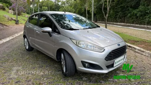 FIESTA 1.6 TITANIUM HATCH 16V FLEX 4P POWERSHIFT