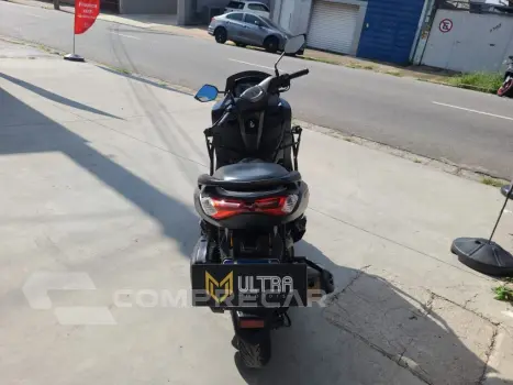 NMAX Connected 160 ABS