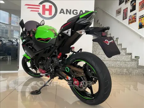 NINJA 400