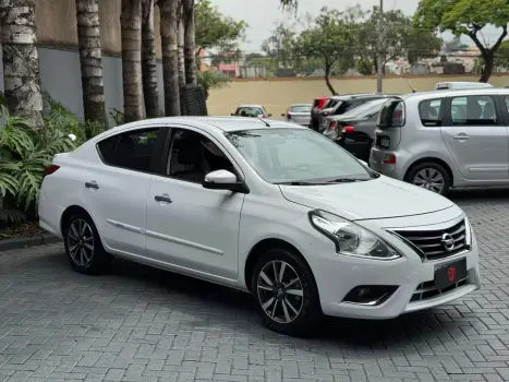 NISSAN VERSA 1.6 16V Unique 4 portas