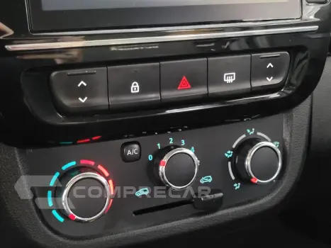 Kwid KWID OUTSIDER 1.0 Flex 12V 5p Mec.