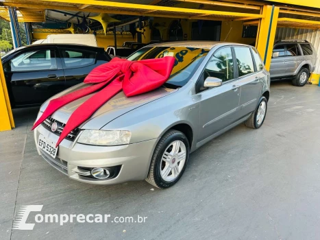 Fiat Stilo 1.8 4P FLEX DUALOGIC AUTOMATIZADO 4 portas