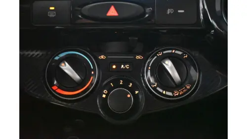 ETIOS HATCH - 1.3 X 16V 4P MANUAL