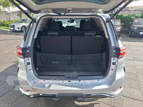 HILUX SW4 2.8 D-4D TURBO DIESEL SRX PLATINUM 7L 4