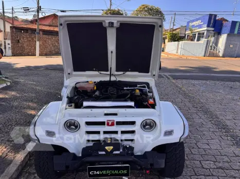 T-4 4x4 3.0 TB Int. Cap. Rígida Diesel