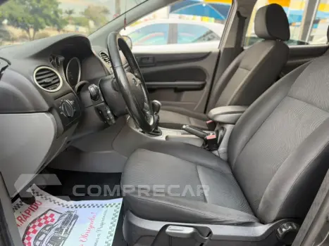 Focus Sedan 2.0 16V/2.0 16V Flex 4p