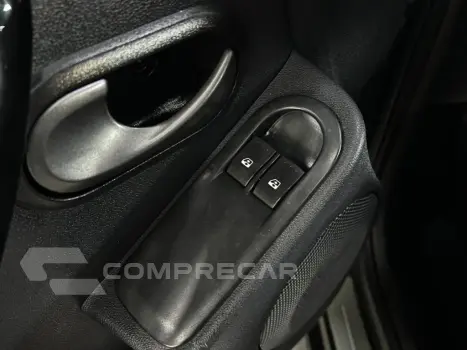SANDERO 1.6 STEPWAY 8V FLEX 4P MANUAL