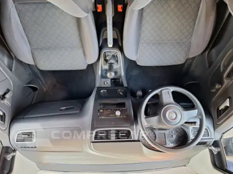 FOX - 1.0 MI 8V 4P MANUAL