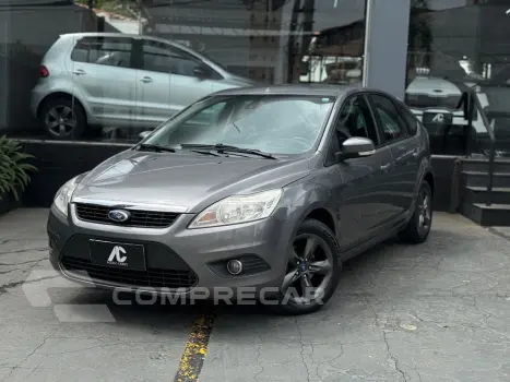 FORD Focus 2.0 16V/SE/SE Plus Flex 5p Aut. 4 portas