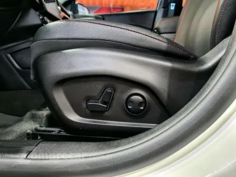 TORO ULTRA 1.3 16V 4X2 TB FLEX AUT.