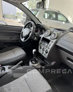 FIESTA 1.6 Rocam SE Sedan 8V