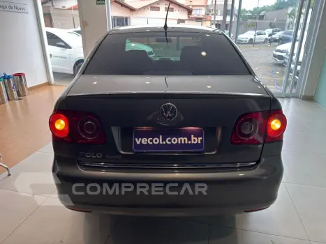 Polo Sedan 1.6 4P COMFORTLINE FLEX