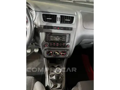 CROSSFOX 1.6 MI 8V FLEX 4P MANUAL