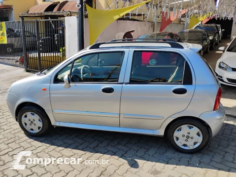 QQ 1.1 MPFI 16V