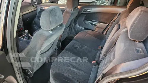 VECTRA 2.0 MPFI GT Hatch 8V