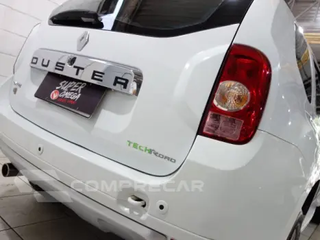 DUSTER - 2.0 DYNAMIQUE 4X2 16V 4P AUTOMÁTICO