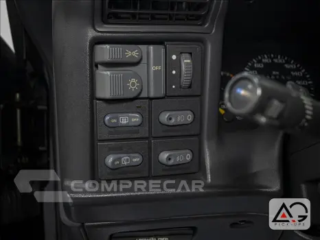 BLAZER 4.3 SFI DLX Executive 4X4 V6 12V