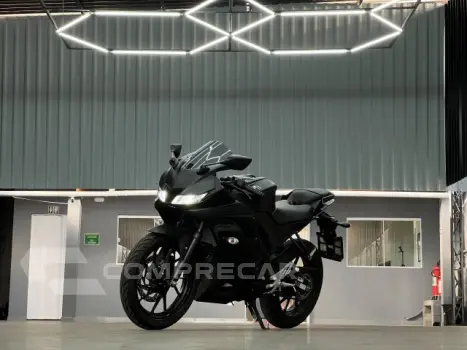 Yamaha R15 ABS - Street