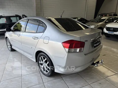 CITY 1.5 EX Sedan 16V