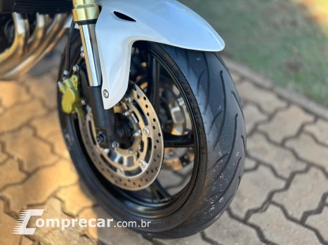 CB 600F HORNET